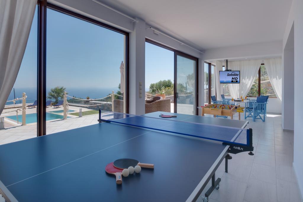 Sea Views At Villa Anemomylos With Heated Pool, Ping Pong And Tennis Agia Pelagia  Bagian luar foto
