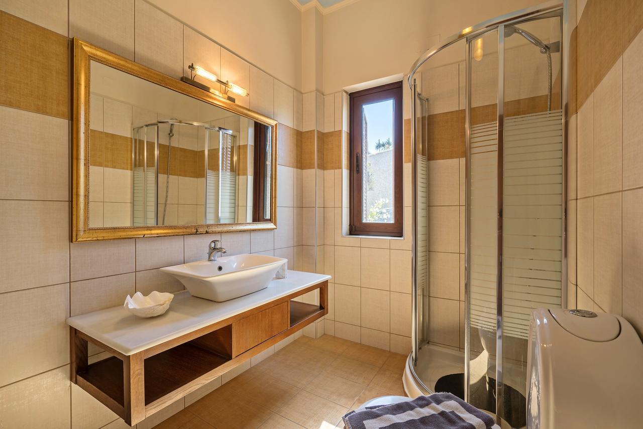 Sea Views At Villa Anemomylos With Heated Pool, Ping Pong And Tennis Agia Pelagia  Bagian luar foto