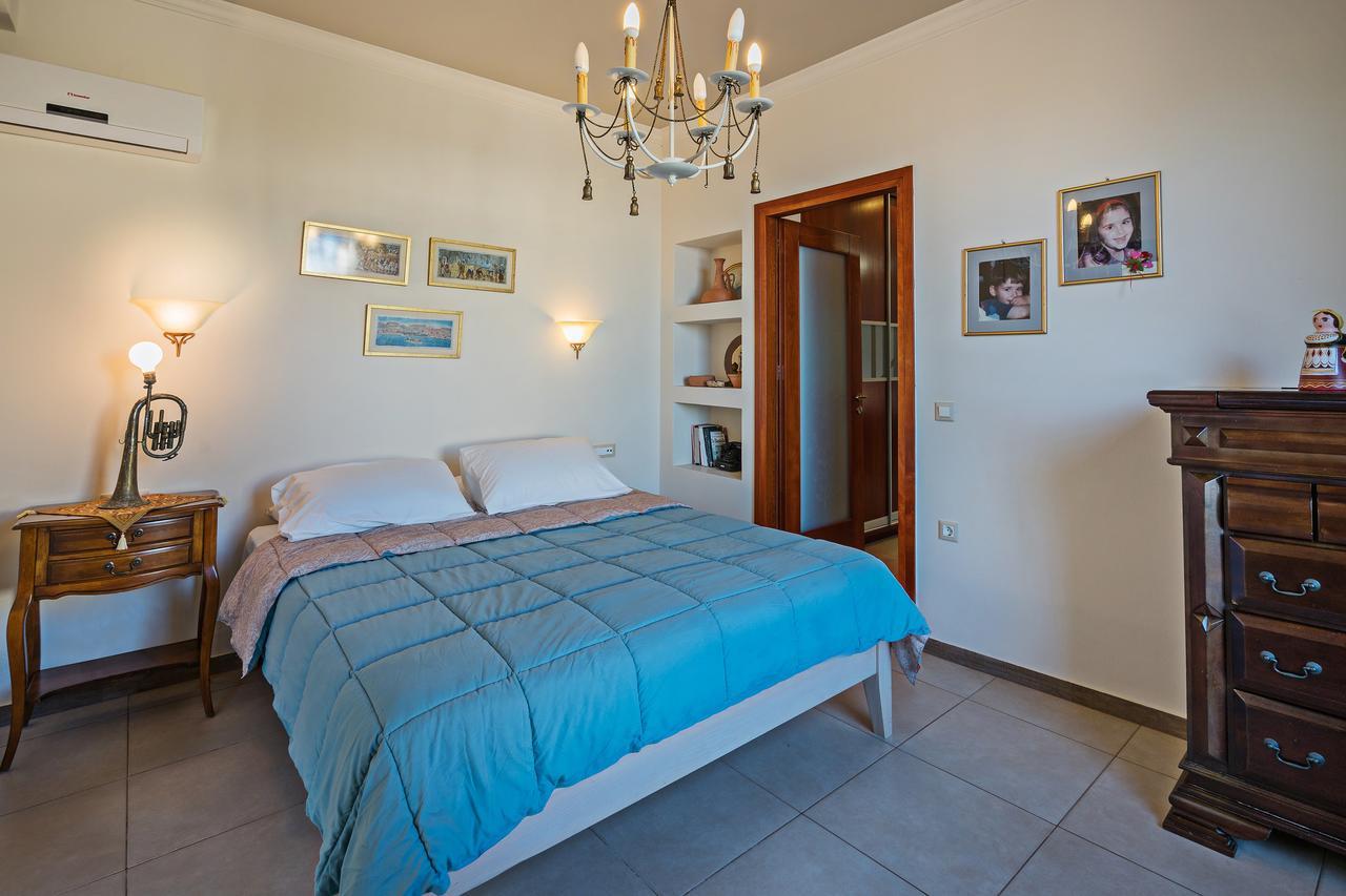 Sea Views At Villa Anemomylos With Heated Pool, Ping Pong And Tennis Agia Pelagia  Bagian luar foto