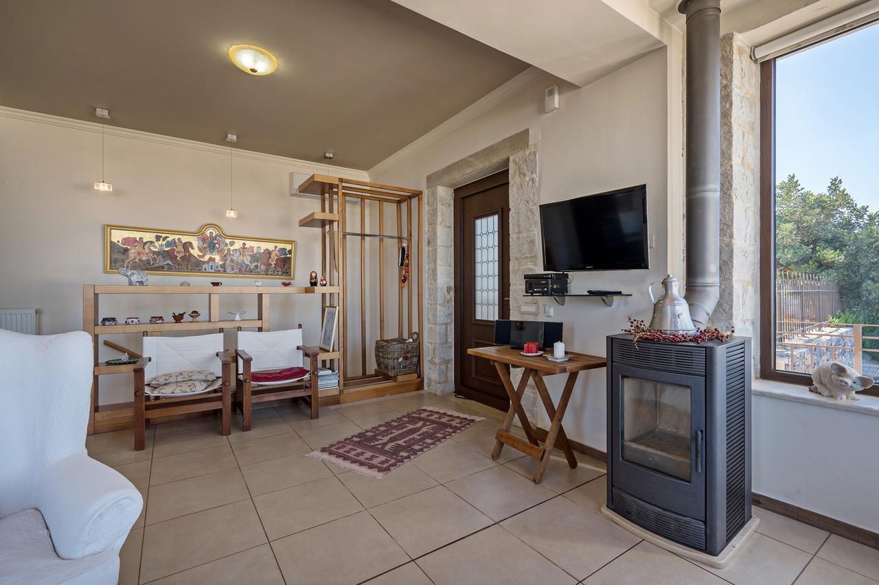 Sea Views At Villa Anemomylos With Heated Pool, Ping Pong And Tennis Agia Pelagia  Bagian luar foto